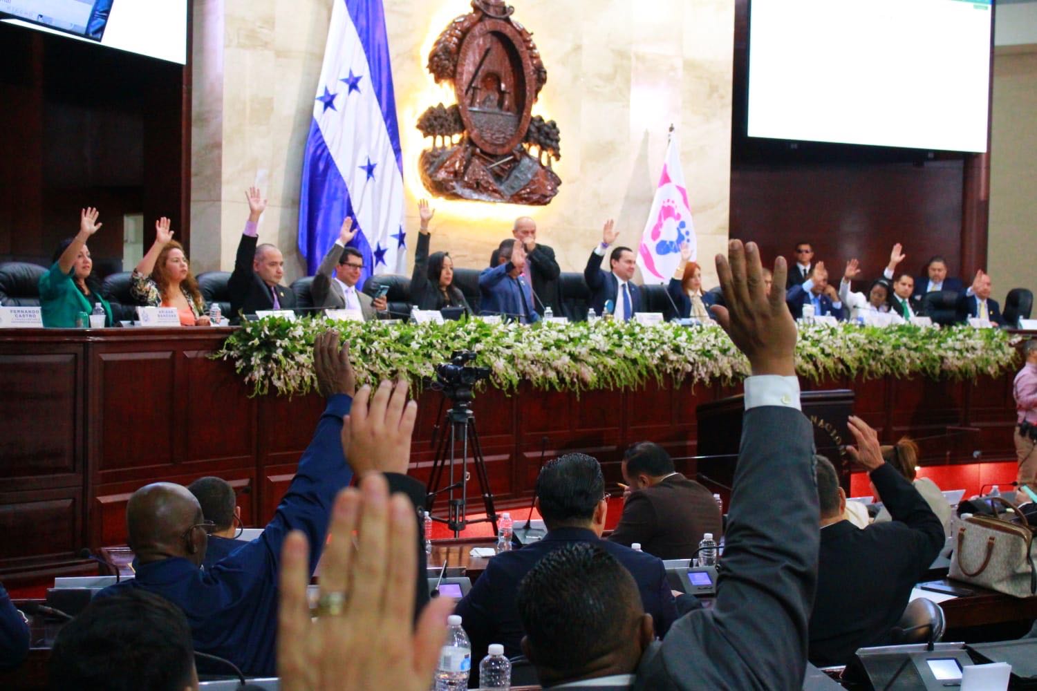 Congreso aprueba iniciativa para llevar la UNAH a ocho departamentos